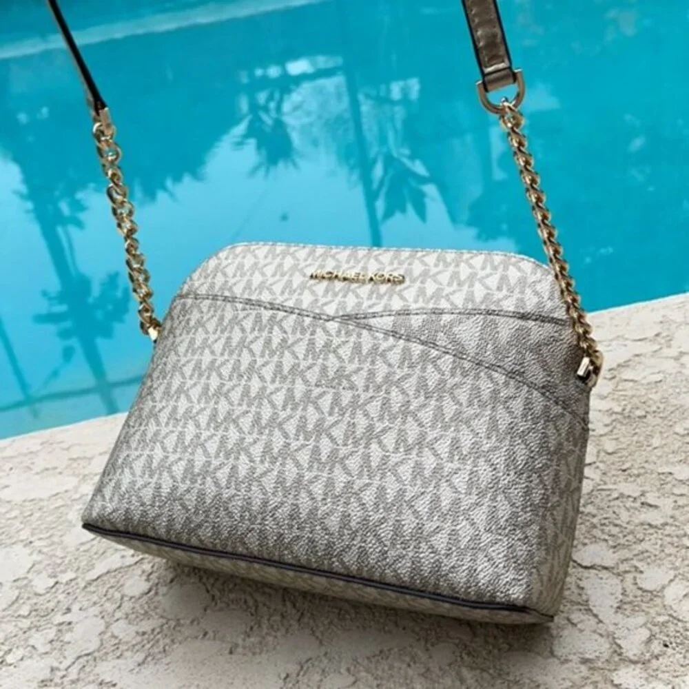 Michael Kors Jet Set Travel Medium Dome Crossbody Bag Pale Gold